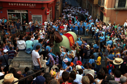 La Mulassa de Tarragona en l'Anada a Ofici amb el Seguici Popular a les festes de Santa Tecla.