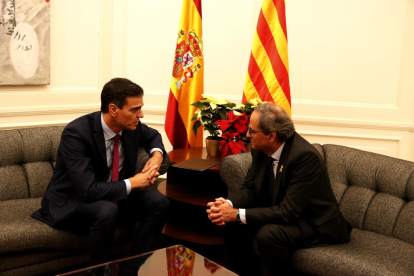 El president de la Generalitat, Quim Torra, i el president del govern espanyol, Pedro Sánchez, reunits a Barcelona.