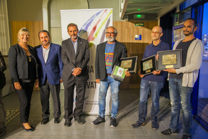 Els guanyadors han rebut el premi en un acte aquesta tarda al Teatret del Serrallo.