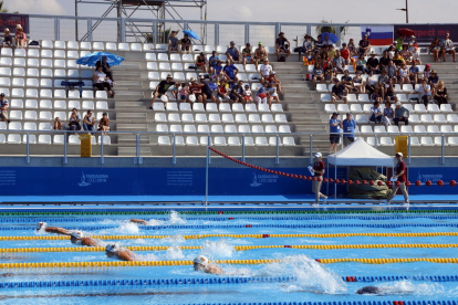 Una de las eliminatorias de natación femenina de los Juegos Mediterráneos.