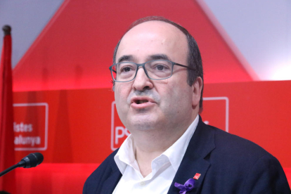 El líder del PSC, Miquel Iceta, intervé al Consell Nacional del partit a la seu dels socialistes.