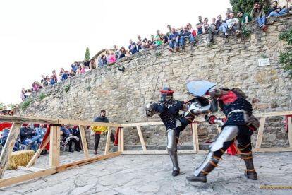 Un combat al castell de Montsonís.