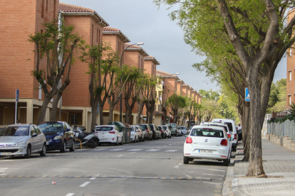 El pis es troba localitzada a l'avinguda de Saragossa.