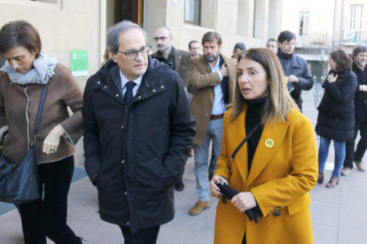 Imatge d'arxiu del president de la Generalitat, Quim Torra, junt a Meritxell Budó, que suplirà a Artadi al Govern.