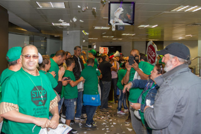 Una imagen de archivo de una acción de la PAH en Tarragona.