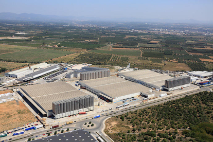 El nuevo almacén de ManoMano en España está situado en el polígono Constantí.