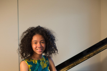 L'alumna de piano de l'Escola de Música de Cambrils Àstrid González.