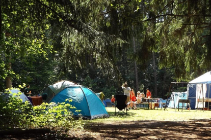 Imagen de archivo de una zona de acampada.