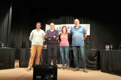 Els quatre candidats a l'alcaldia de Llorenç, després del debat.