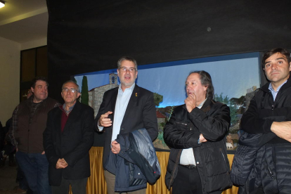 Imagen del alcalde de Tarragona durante la visita.