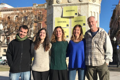 Imagen de los cinco miembros de la CUP que encabezarán la lista a las elecciones municipales de Tarragona.
