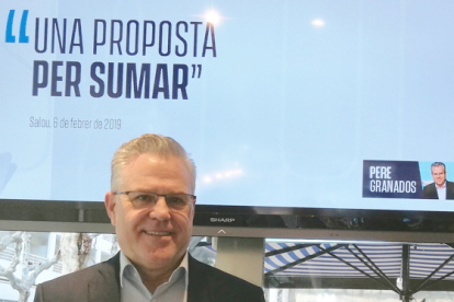 Pere Granados amb el lema de la campanya 'Una proposta per sumar'.