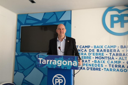 El candidat del PP per Tarragona, Jordi Roca, ahir, a la seu dels populars a la ciutat. DIARI MÉS