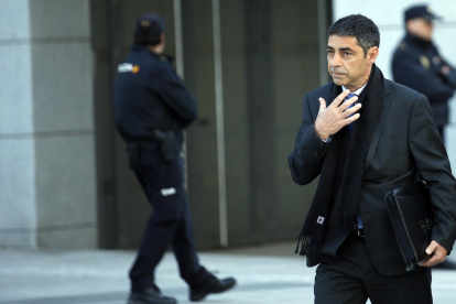 Pla tancat de l'entrada de Josep Lluís Trapero a l'Audiència Nacional, el 16 d'abril del 2018.