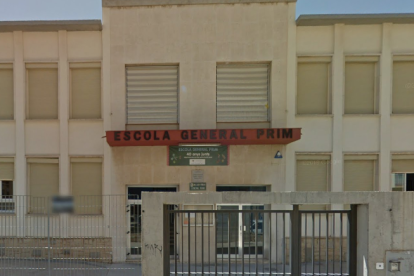 Imagen de la fachada de la Escuela General Prim de Reus.