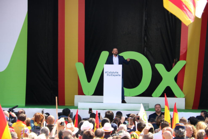 Santiago Abascal, durante su discurso a la manifestación organizada por el partido en la avenida Maria Cristina de Barcelona