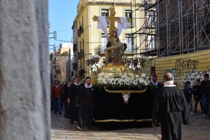 Imagen de la Pietat llegando a la Catedral de Tarragona.