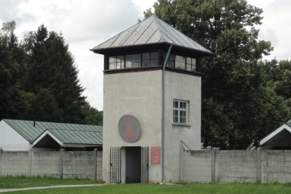 Imatge d'arxiu de la torre de vigilància del camp de Dachau.