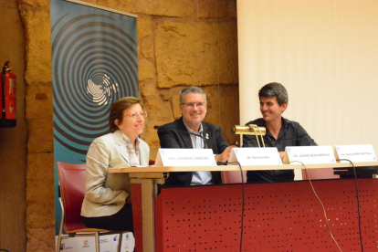 La subdirectora general de Promoció de la Salut de la Generalitat de Catalunya, Carmen Cabezas; l'alcalde de Tarragona, Pau Ricomà; i el