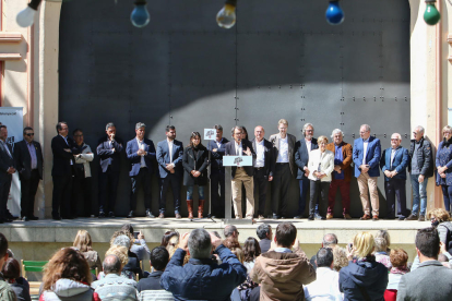 Artur Mas y algunos de los alcaldables del Baix Camp durante su presentación este domingo.
