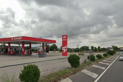 Imagen de la gasolinera Cepsa donde se produjo el atraco.