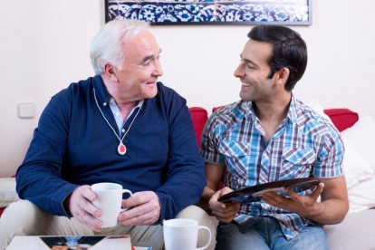 El servei de teleassistència l'útilitzen persones de més de 65 anys que viuen soles o són dependents.