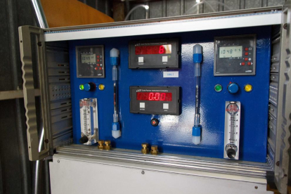 Imatge de l'aparell utilitzat per mesurar la qualitat de l'aire.