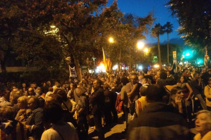 Els manifestants es mouen per Reus