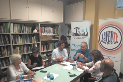 Imatge de la reunió entre la Coordinadora d'Entitats de Tarragona i En Comú Podem de Tarragona.