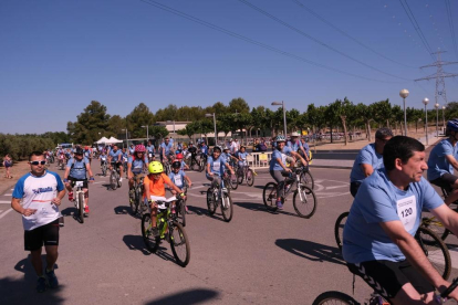 Algunos de los participantes a la Bicicletada Popular de la Pobla de Mafumet.