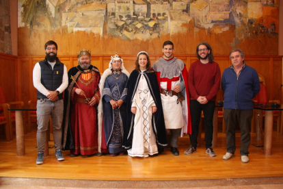 Pla general dels protagonistes i impulsors de la Setmana Medieval de Montblanc. Foto del 15 d'abril del 2019 (Horitzontal).