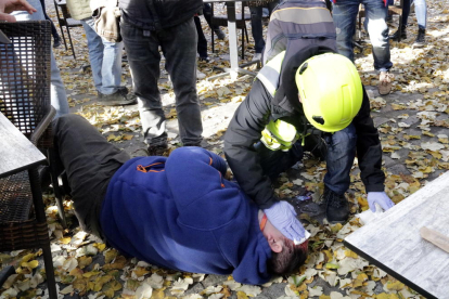 Uno de los heridos a raíz de las cargas de los Mossos en Girona.
