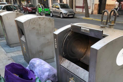Imatge del contenidor del carrer Pin i Soler.