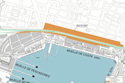 El área naranja señala el espacio del Moll de Costa que se podría liberar en una zona donde sólo permanecerían tres vías de tren.
