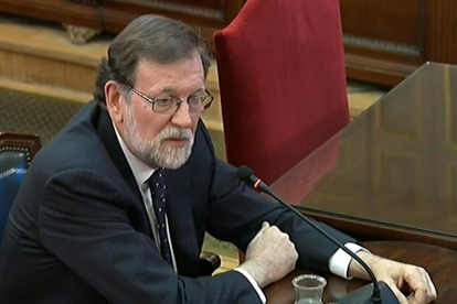 El expresidente del gobierno español Mariano Rajoy declarando en el Supremo.