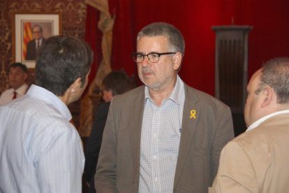 El candidato de ERC a la alcaldía de Tarragona, Pau Ricomà, antes del plenario extraordinario de este martes, 11 de junio.