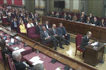 Plano general de Jordi Turull durante el último turno de palabra en el Tribunal Supremo.