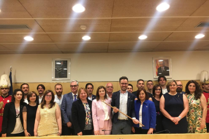 Els nous regidors que conformen el plenari de Vila-seca d'aqust mandat.