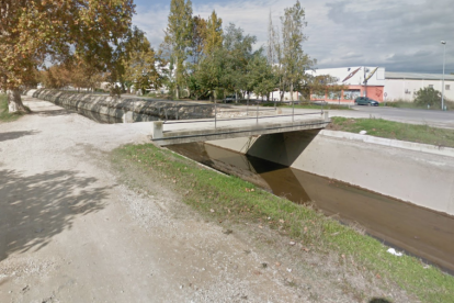 Imagen del canal de la derecha del Ebro en Amposta.