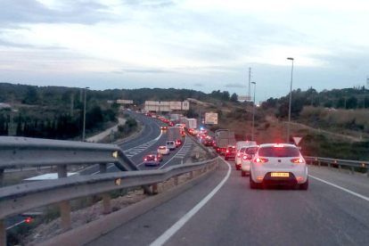 El accidente se ha producido a l'N-340 en sentido Tarragona.