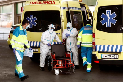 Serveis d'emergència a l'hospital Infanta Leonor, a Madrid.