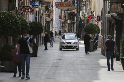 Un carrer de Reus el primer dia de desconfinament d'infants