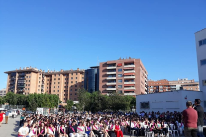 Fiesta de graduación de la ESO en l?institut Marti y Franquès de Tarragona, el mayor de la ciudad.