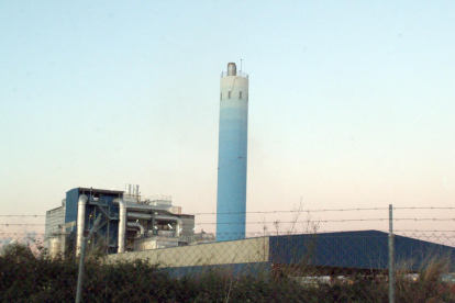 Imagen de archivo de la planta incineradora en el polígono de Constantí.