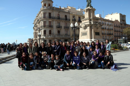 Les treballadores de la informació i la comunicació del Camp de Tarragona que s'han mobilitzat aquest 8-M, Dia Internacional de les Dones a Tarragona.