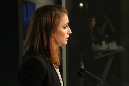 La diputada del PPC Andrea Levy en roda de premsa al Parlament