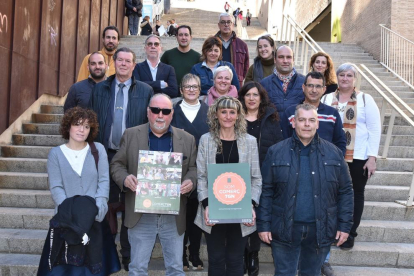 Imagen posterior a la rueda de prensa, con los participantes en la campaña 'Som Comerç TGN'.