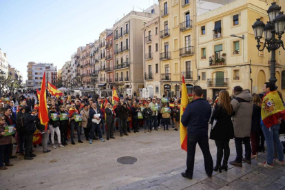 La Plaça de la Font ha sido el escenario la manifestación de VOX