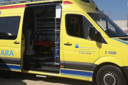Imagen de archivo de una ambulancia de la empresa.