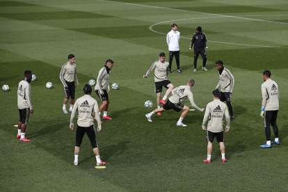 Imagen del entrenamiento de los jugadores del Real Madrid este jueves en Valdebebas.